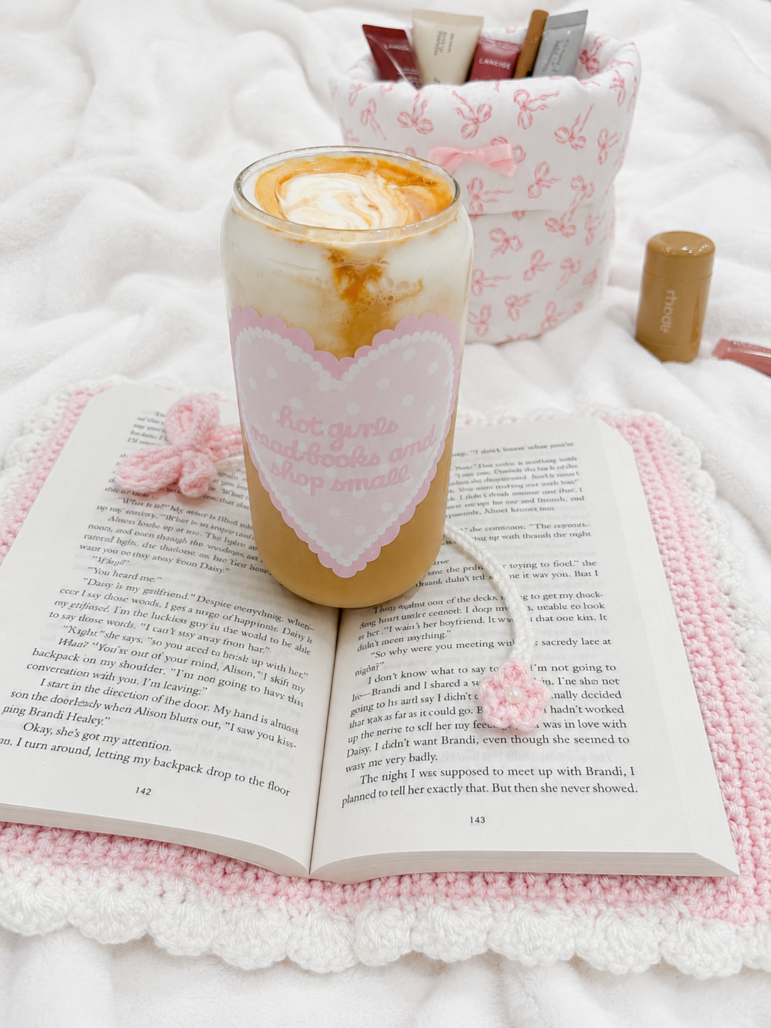 hot girls read books & shop small
